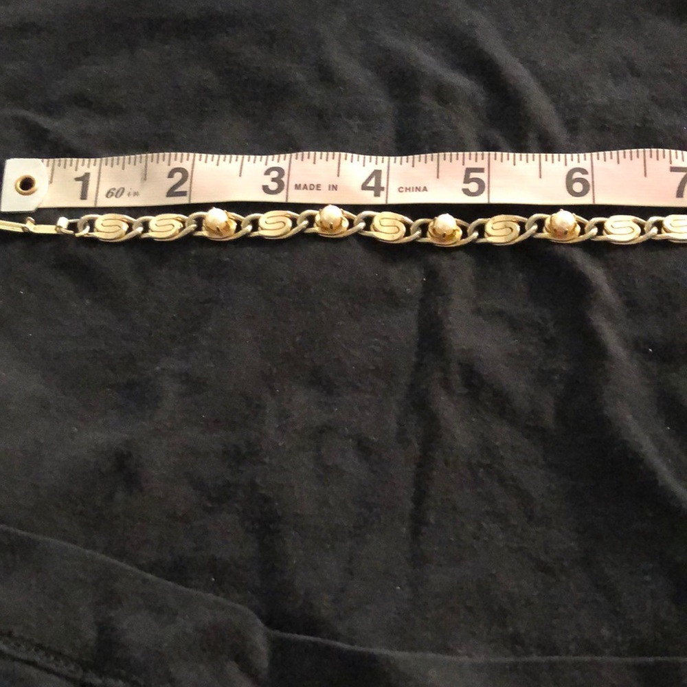 Vintage Pearl  Bracelet EUC